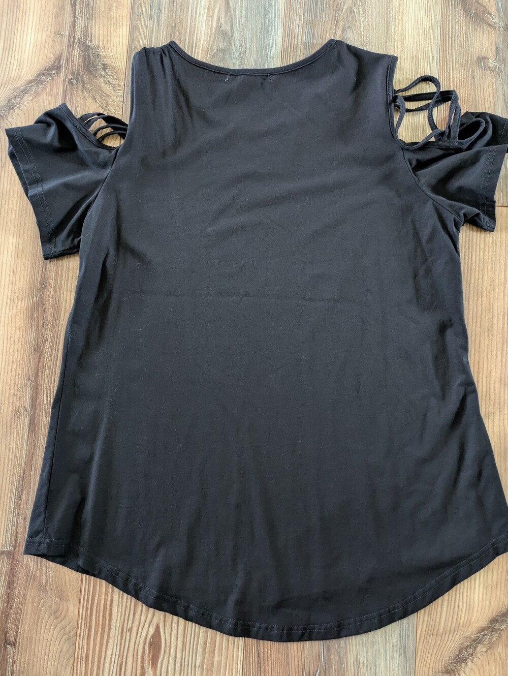 ADREAMLY Bundle of 2 Cold Shoulder Short Sleeve Tops Snake Print & Black Large - Picture 6 of 10
